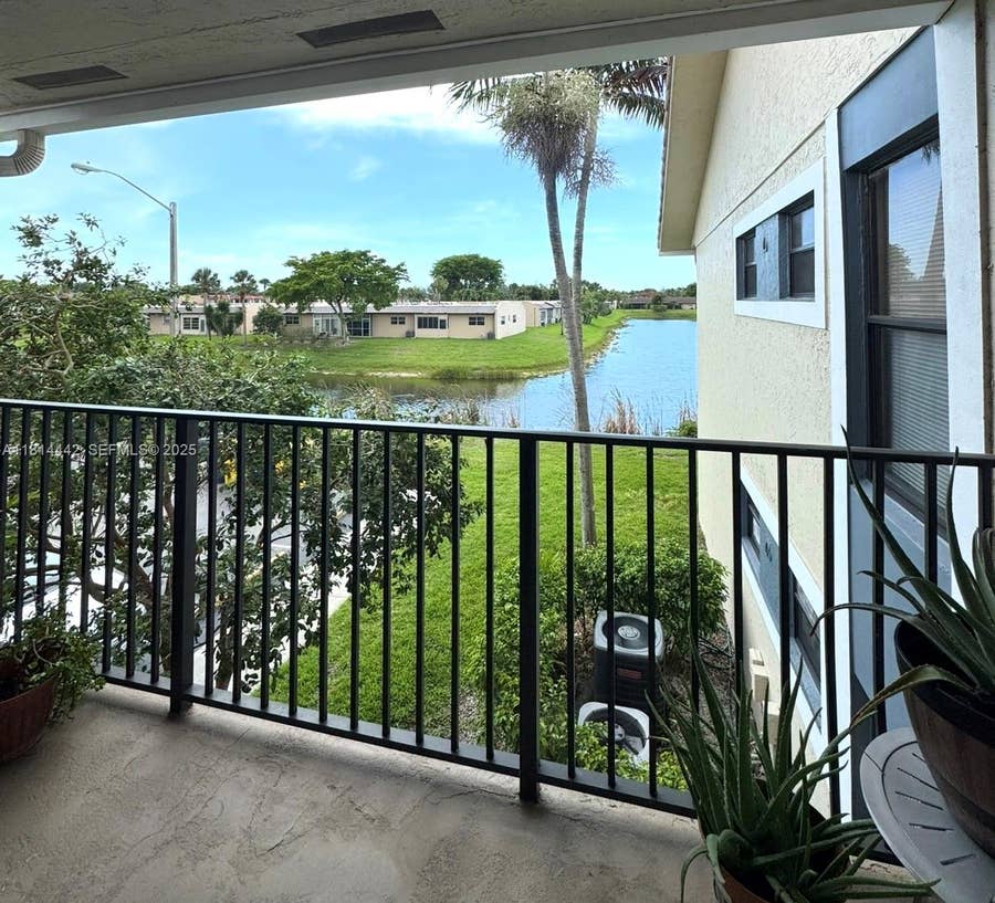 Property photo for 1484 Lake Crystal Drive E, #E, West Palm Beach, FL