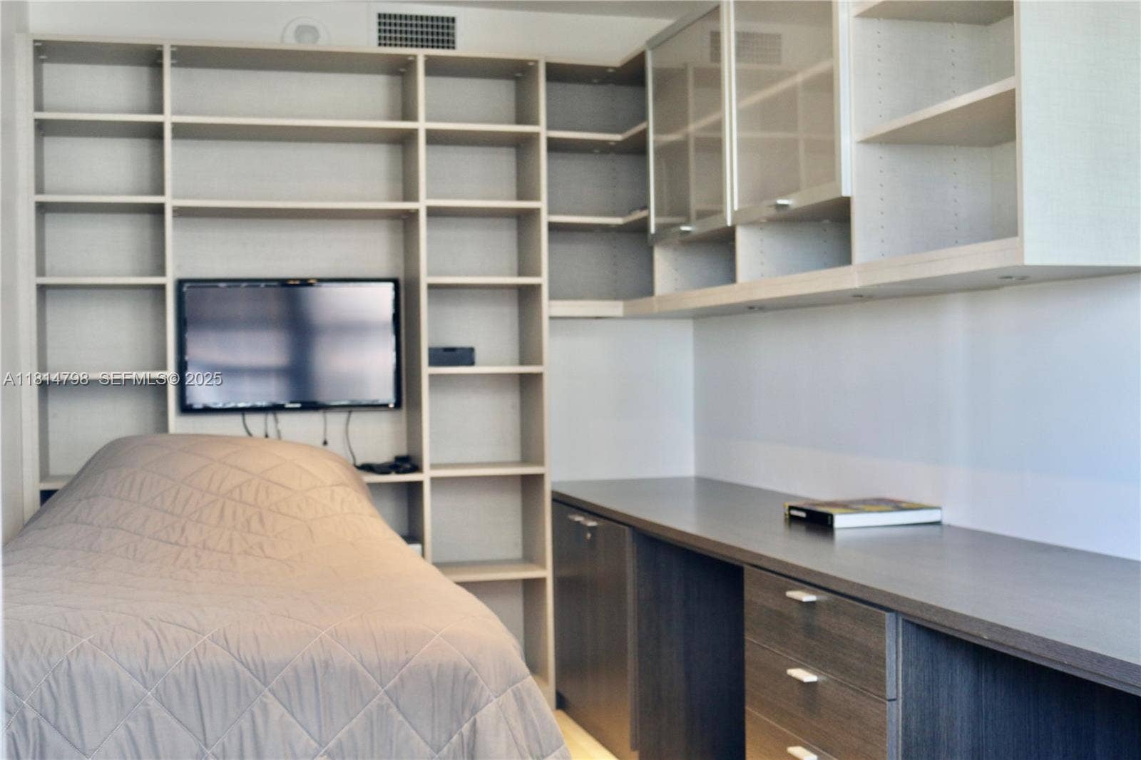 9801 Collins Avenue, #17U, Bal Harbour, Bal Harbour, FL 33154 3rd Bedroom with a window looking the ocean