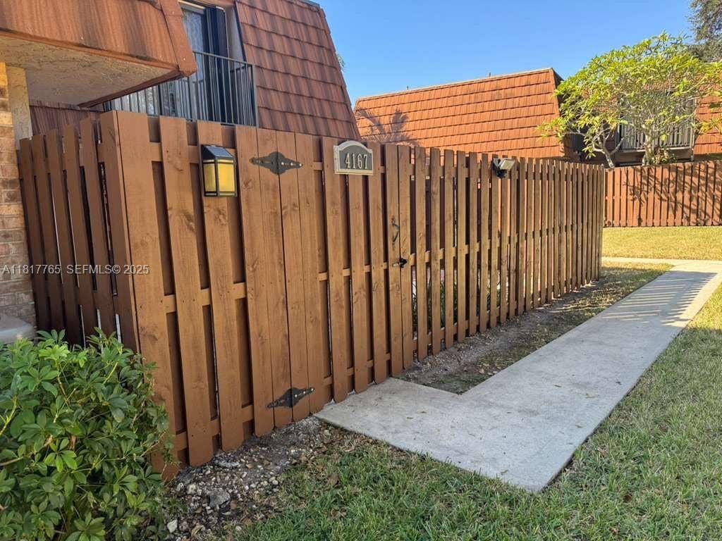 4167 Forest Hill Drive, Cooper City, FL 33026 Photo 4