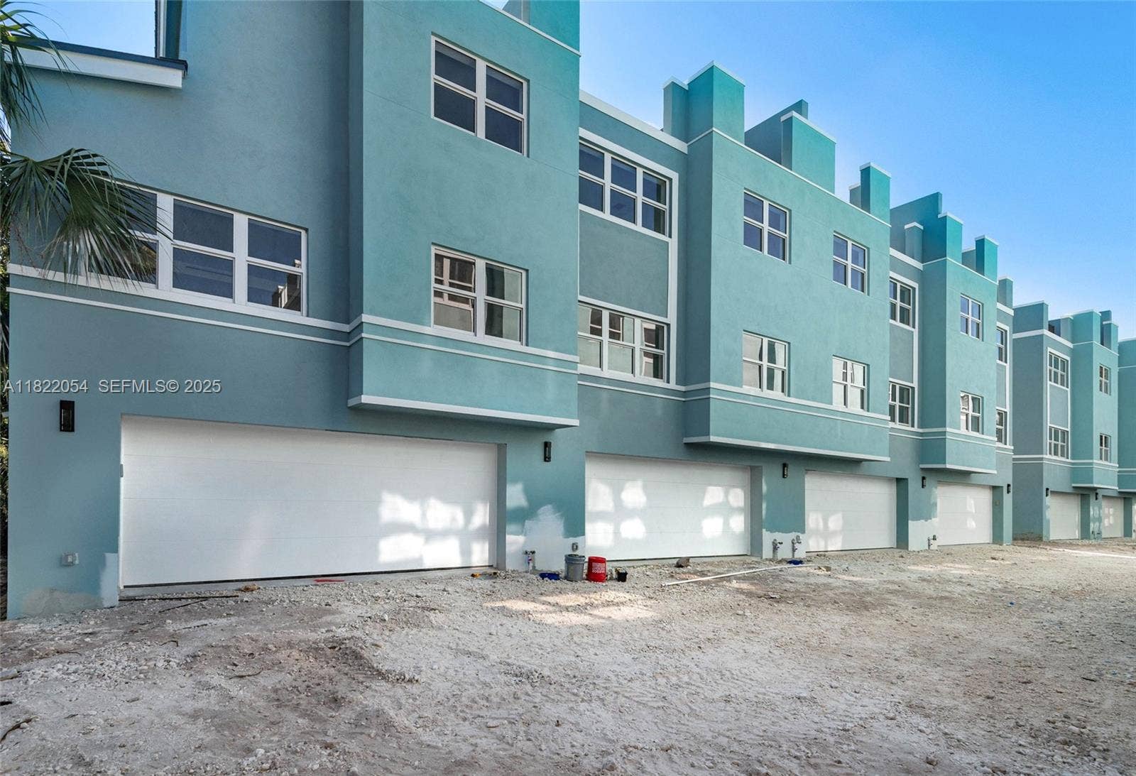 824 SE 12th Court, Fort Lauderdale, FL 33316 Photo 5