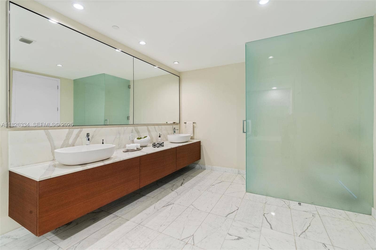 10203 Collins Avenue, #1603, Bal Harbour, FL 33154 Photo 9