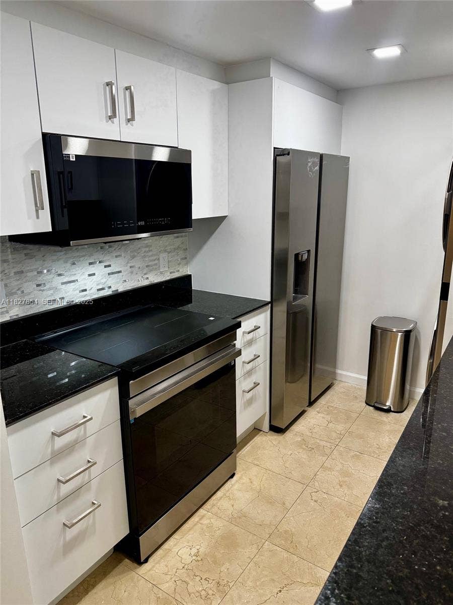 10275 Collins Avenue, #406, Bal Harbour, Bal Harbour, FL 33154 Photo 17