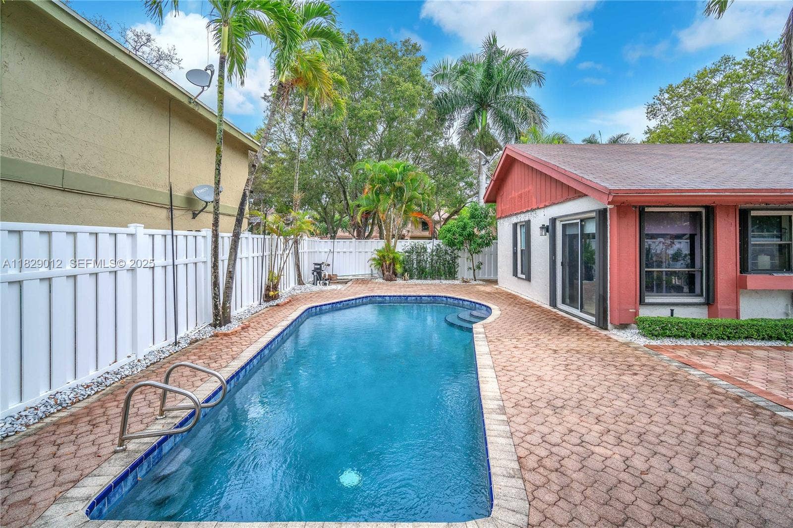 66 Forest Circle, Cooper City, Cooper City, FL 33026 Photo 10
