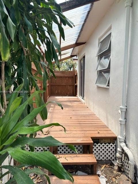42 SE 10th Terrace, Dania Beach, FL 33004 Photo 4