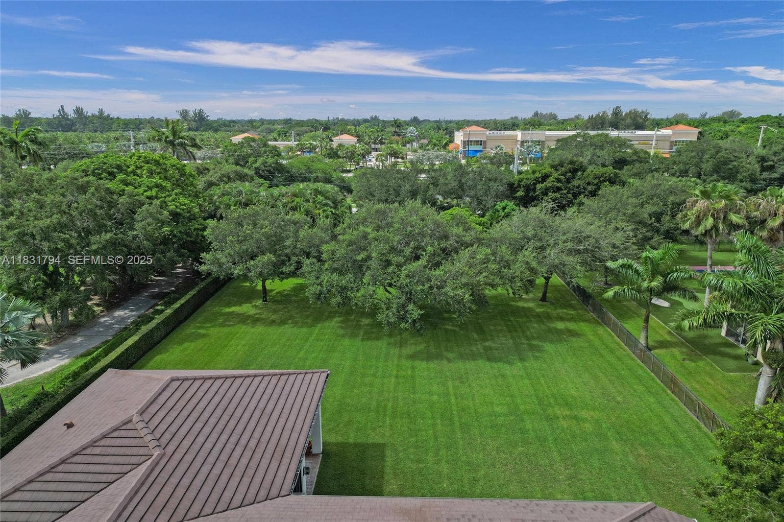 11056 Blackhawk Boulevard, Davie, FL 33328 Photo 6