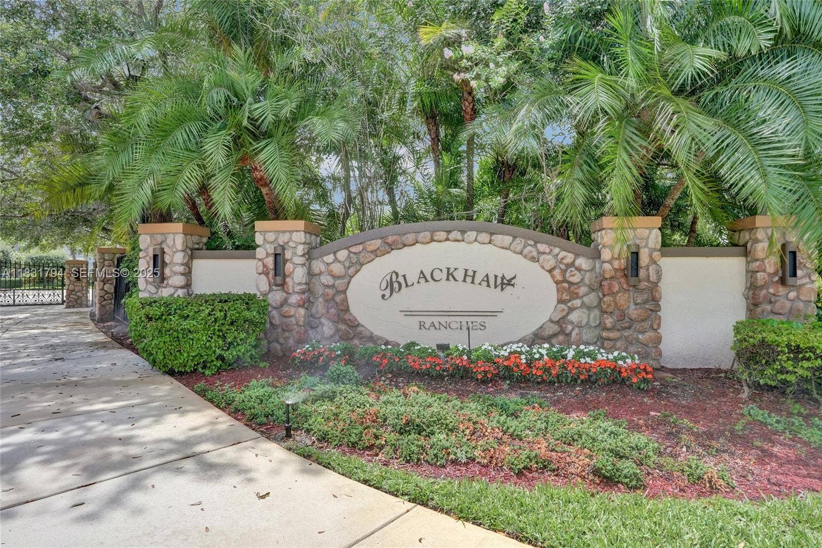 11056 Blackhawk Boulevard, Davie, FL 33328 Photo 2