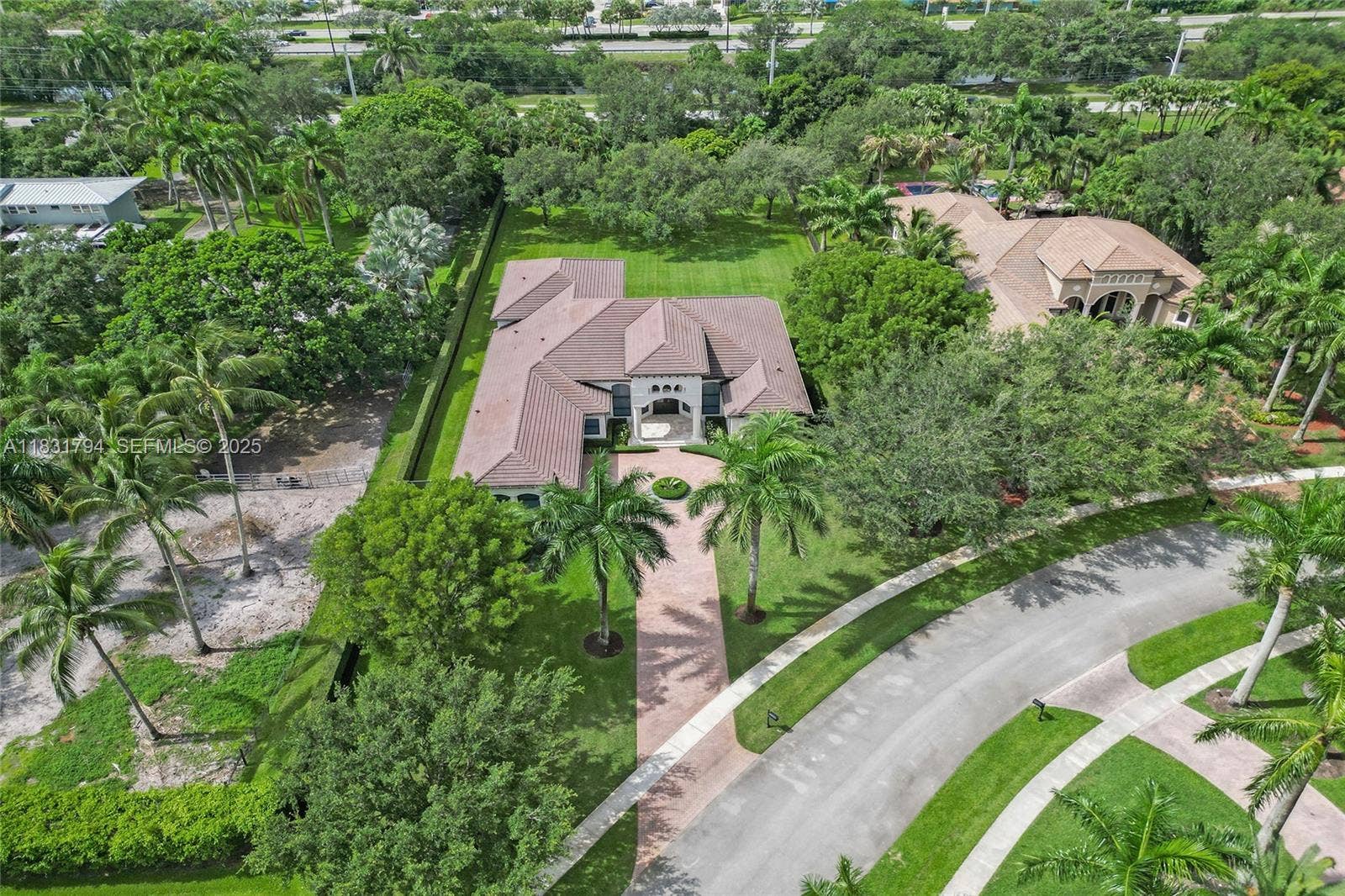 11056 Blackhawk Boulevard, Davie, FL 33328 Photo 4