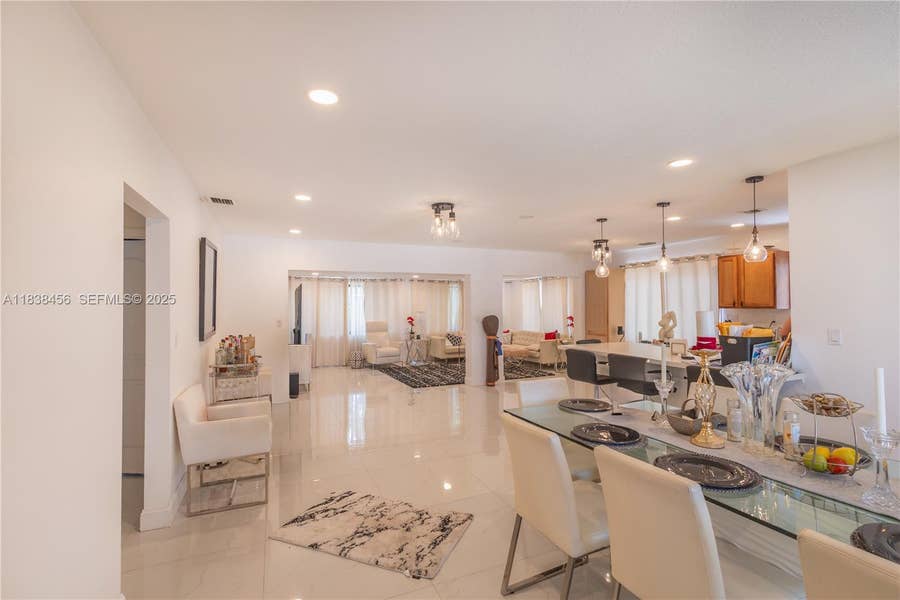 Property photo for 2841 NW 9th Avenue, Wilton Manors, FL