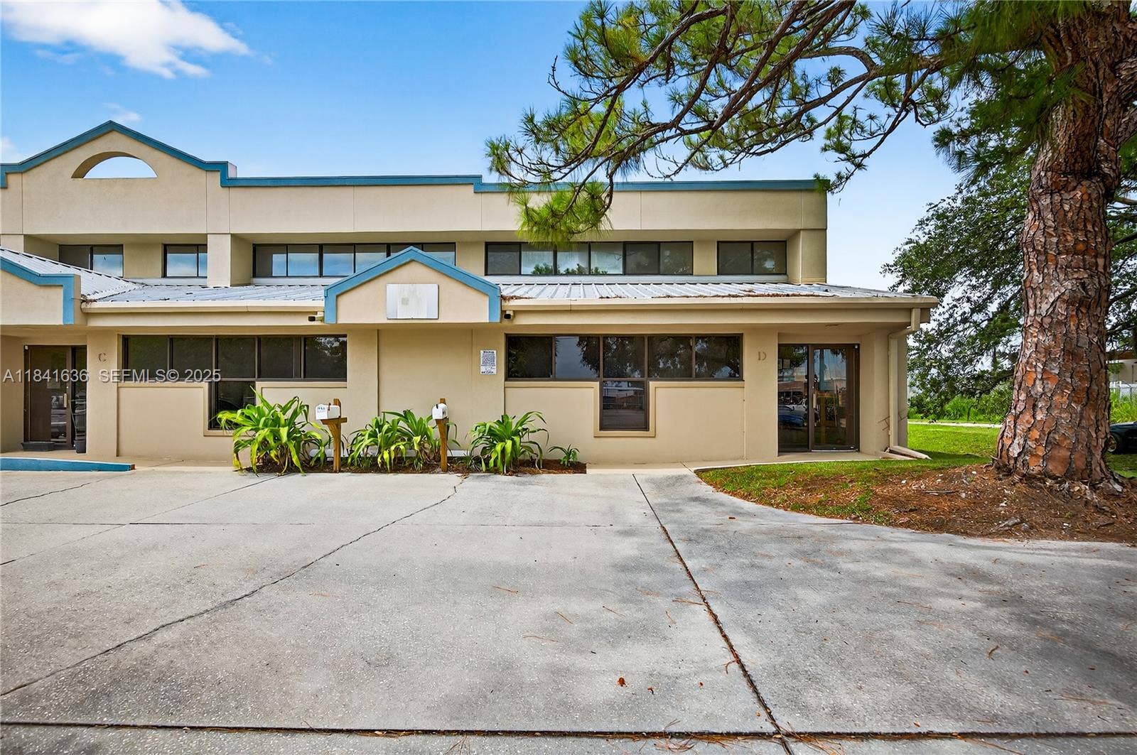 2239 15Th St,Unit D, Sarasota, FL 34237