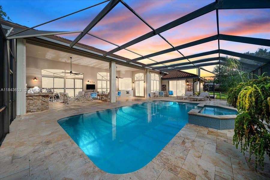 Property photo for 125 Dockside Circle, Weston, FL