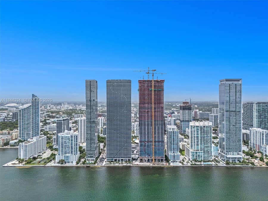 Property photo for 700 NE 24 Street, #3806, Miami, FL