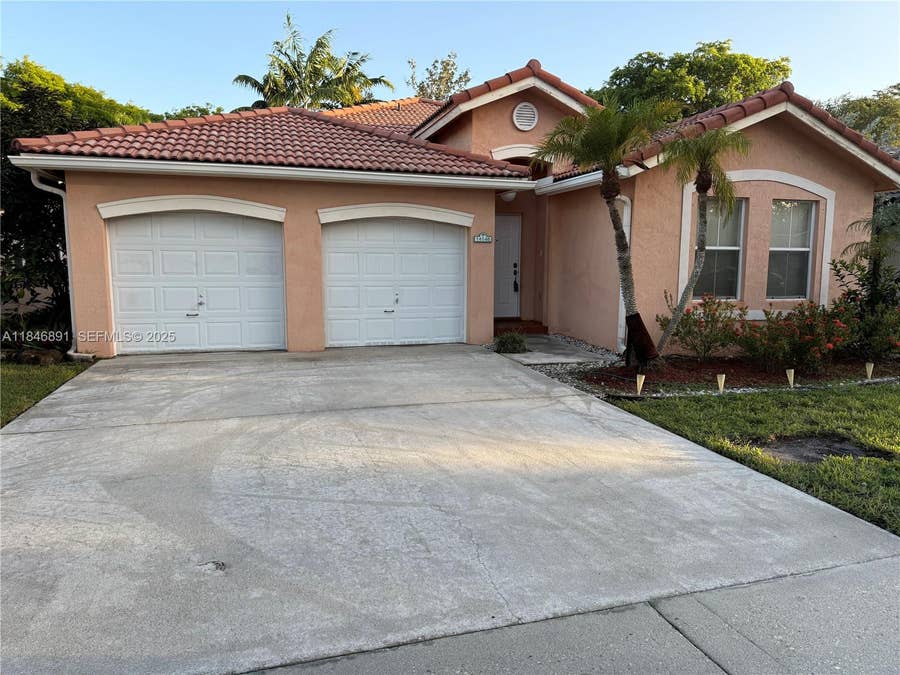 Property photo for 14146 S Cypress Cove Circle, Davie, FL