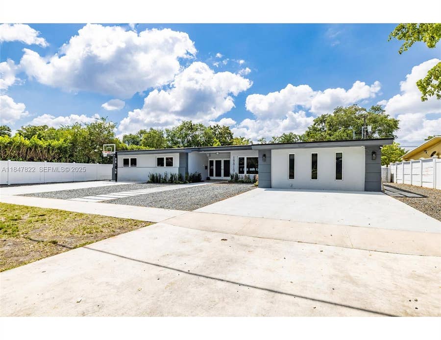 Property photo for 19810 NE 22nd Avenue, Miami, FL