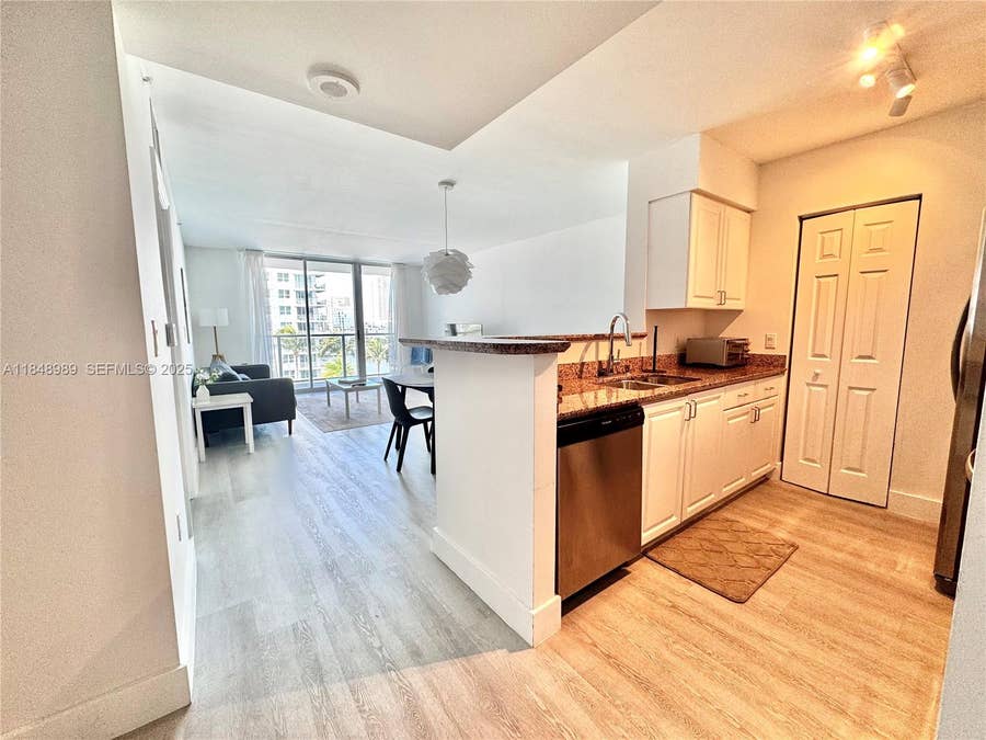 Property photo for 1155 Brickell Bay Drive, #906, Miami, FL