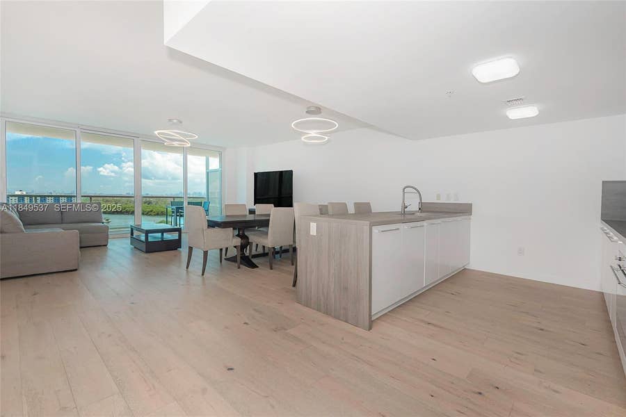 Property photo for 400 Sunny Isles Boulevard, #1819 ONE LEVEL, Sunny Isles Beach, FL