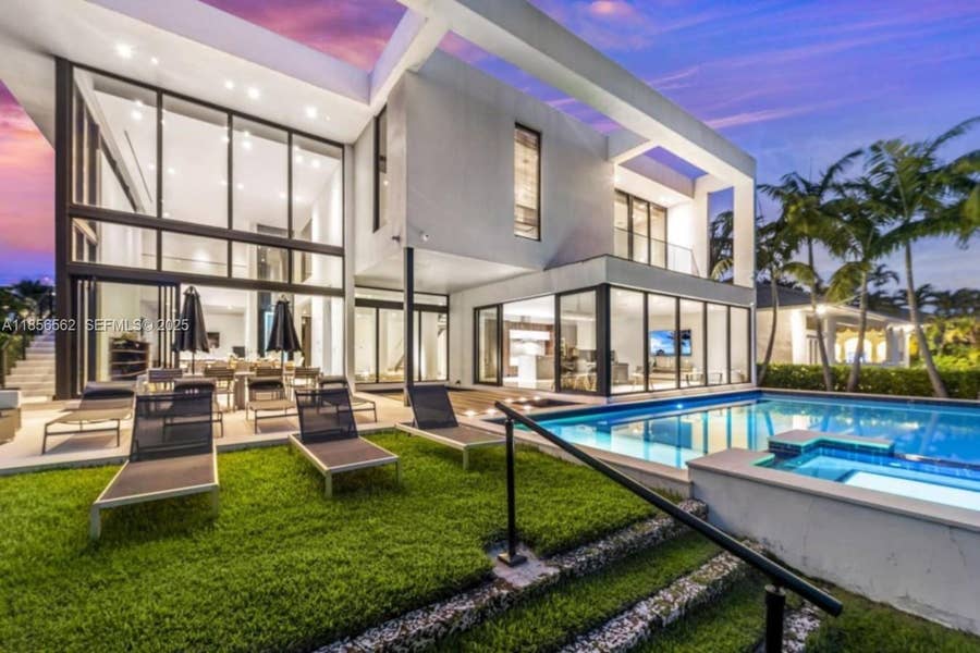Property photo for 418 Sunset Drive, Hallandale Beach, FL
