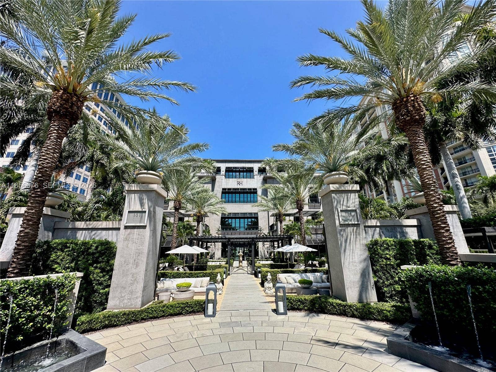 651 Okeechobee Boulevard, #1002, West Palm Beach, FL 33401 Shop for inspiring furniture and decor, or enjoy a sophisticated dining experience at RH in walking distance.651 Okeechobee Blvd., Unit #1002, West Palm Beach, FL. City Place Tower Condominium. For Sale.
