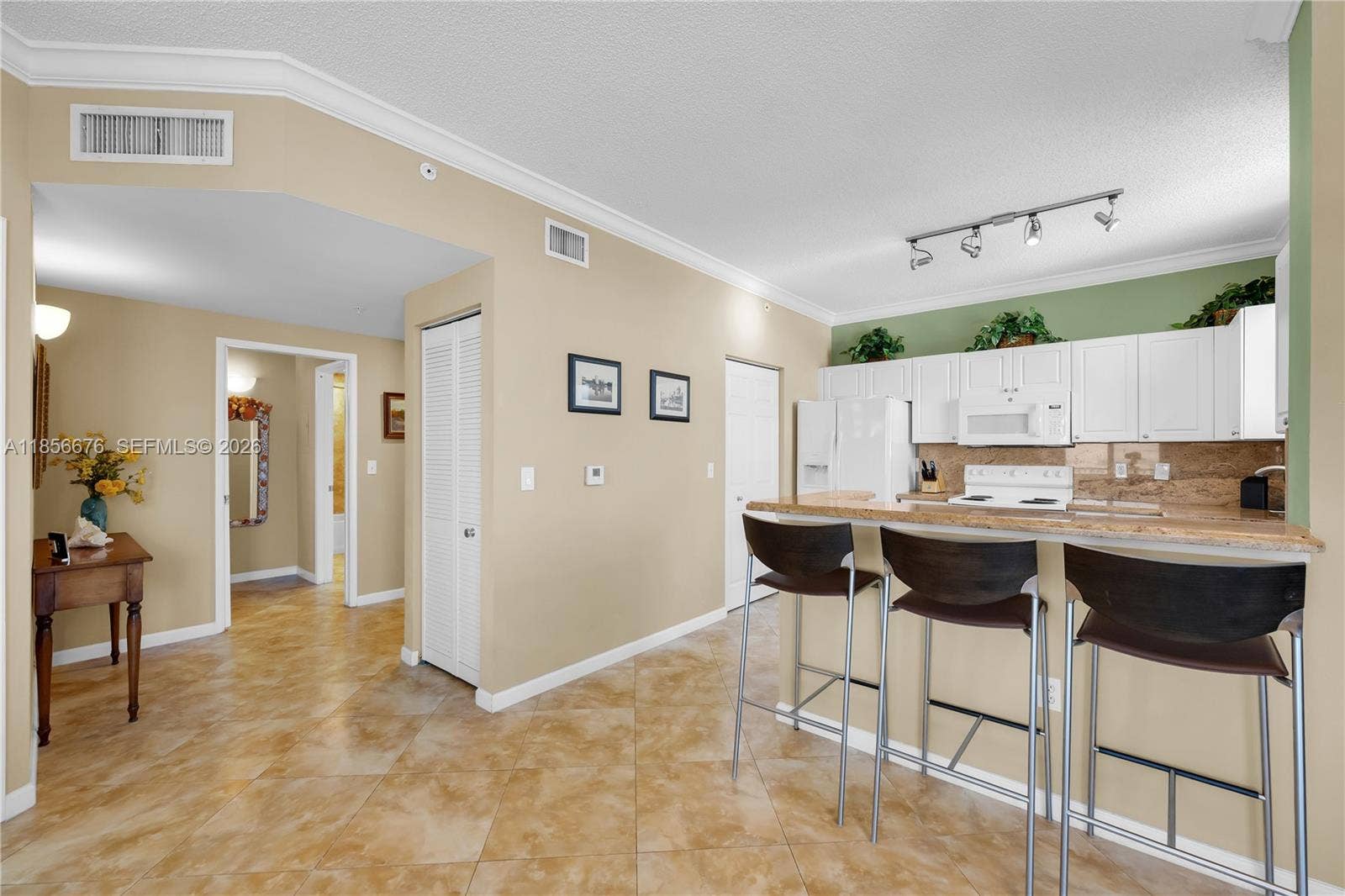 651 Okeechobee Boulevard, #1002, West Palm Beach, FL 33401 Photo 18