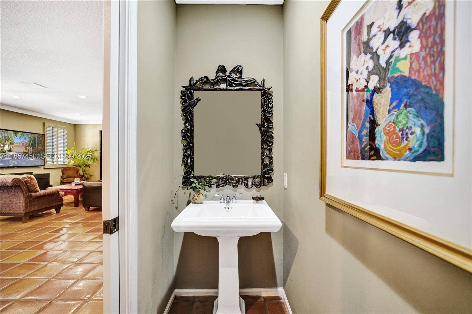 1577 Passion Vine Circle, #9-2, Weston, FL 33326 Half bath