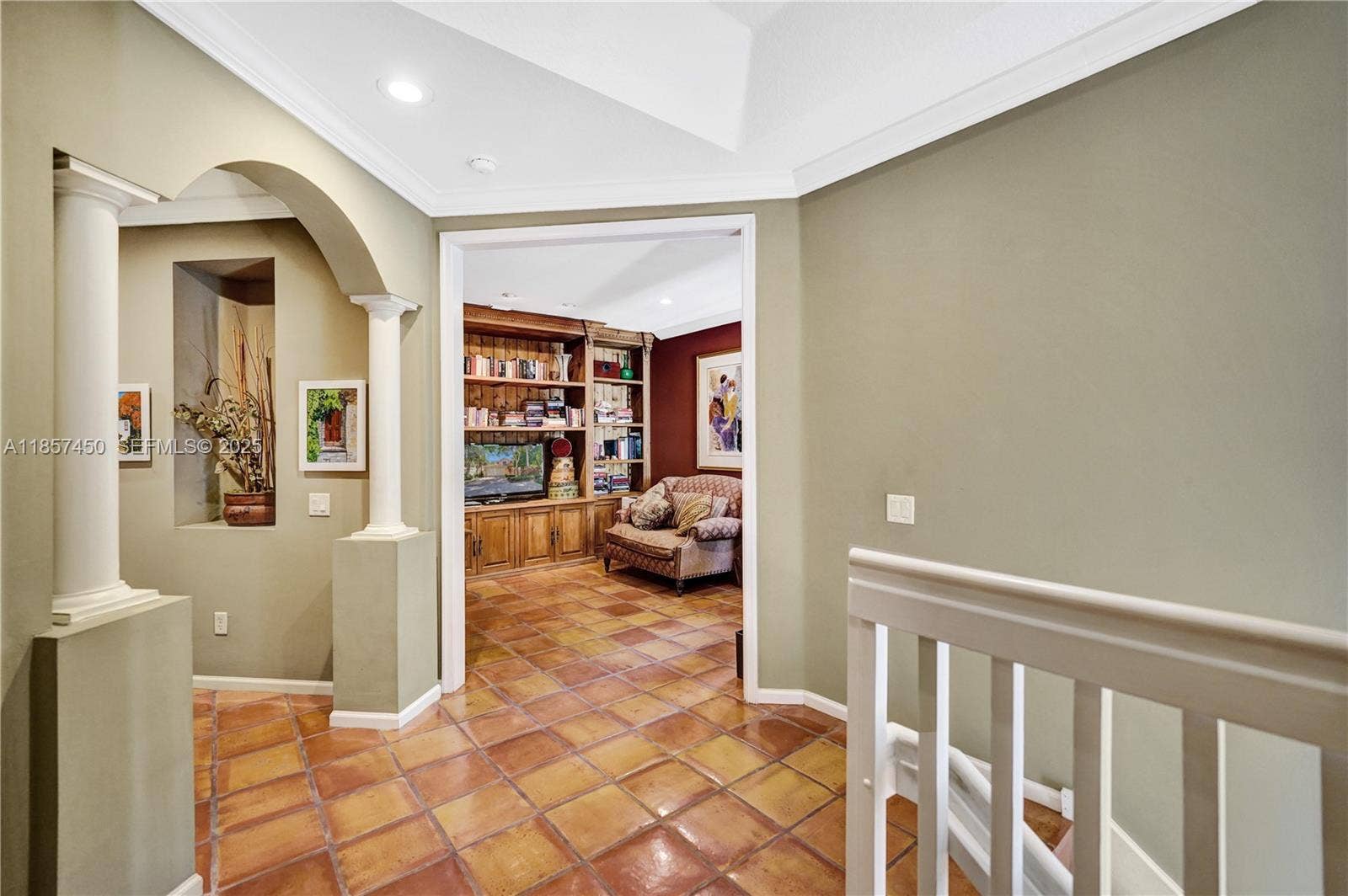 1577 Passion Vine Circle, #9-2, Weston, FL 33326 Half bath