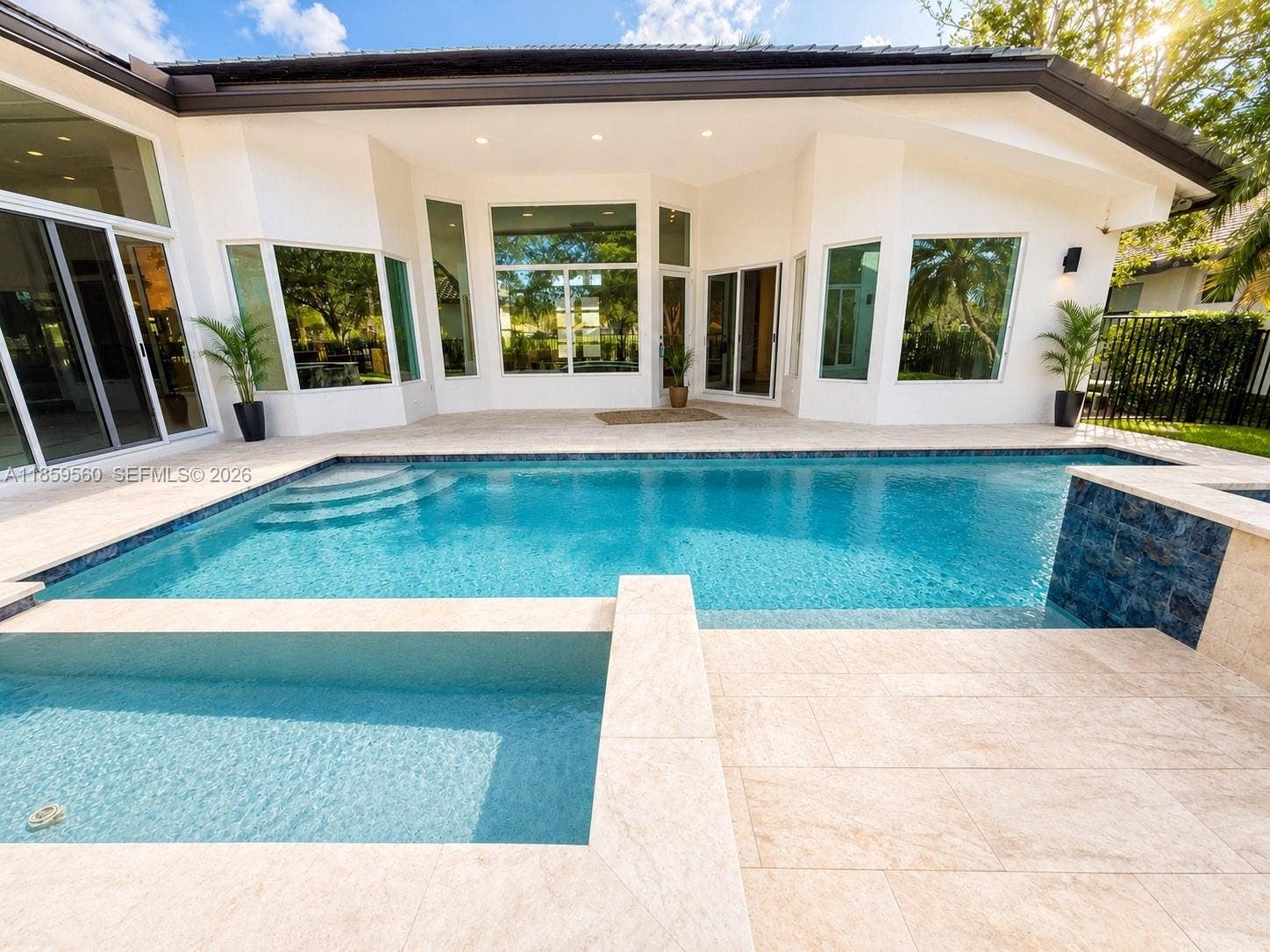 2523 Montclaire Circle, Weston, FL 33327 Photo 2