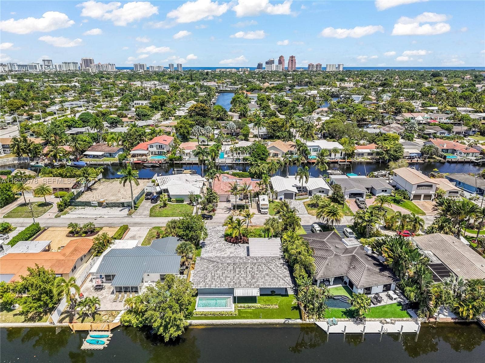 2417 NE 18th Avenue, Wilton Manors, FL 33305 Photo 33