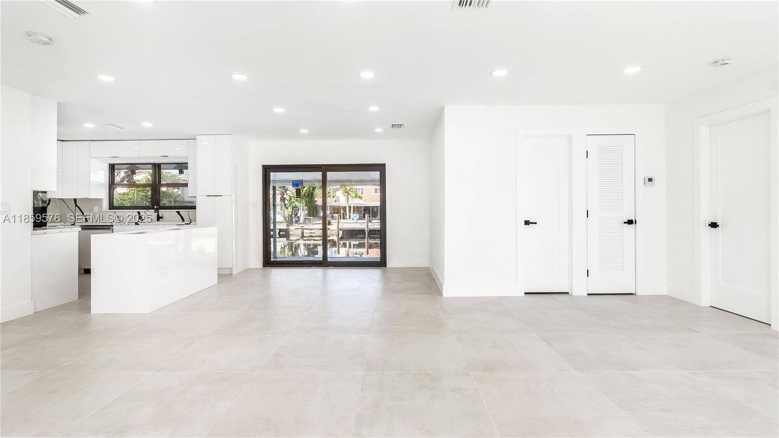 2417 NE 18th Avenue, Wilton Manors, FL 33305 Photo 5