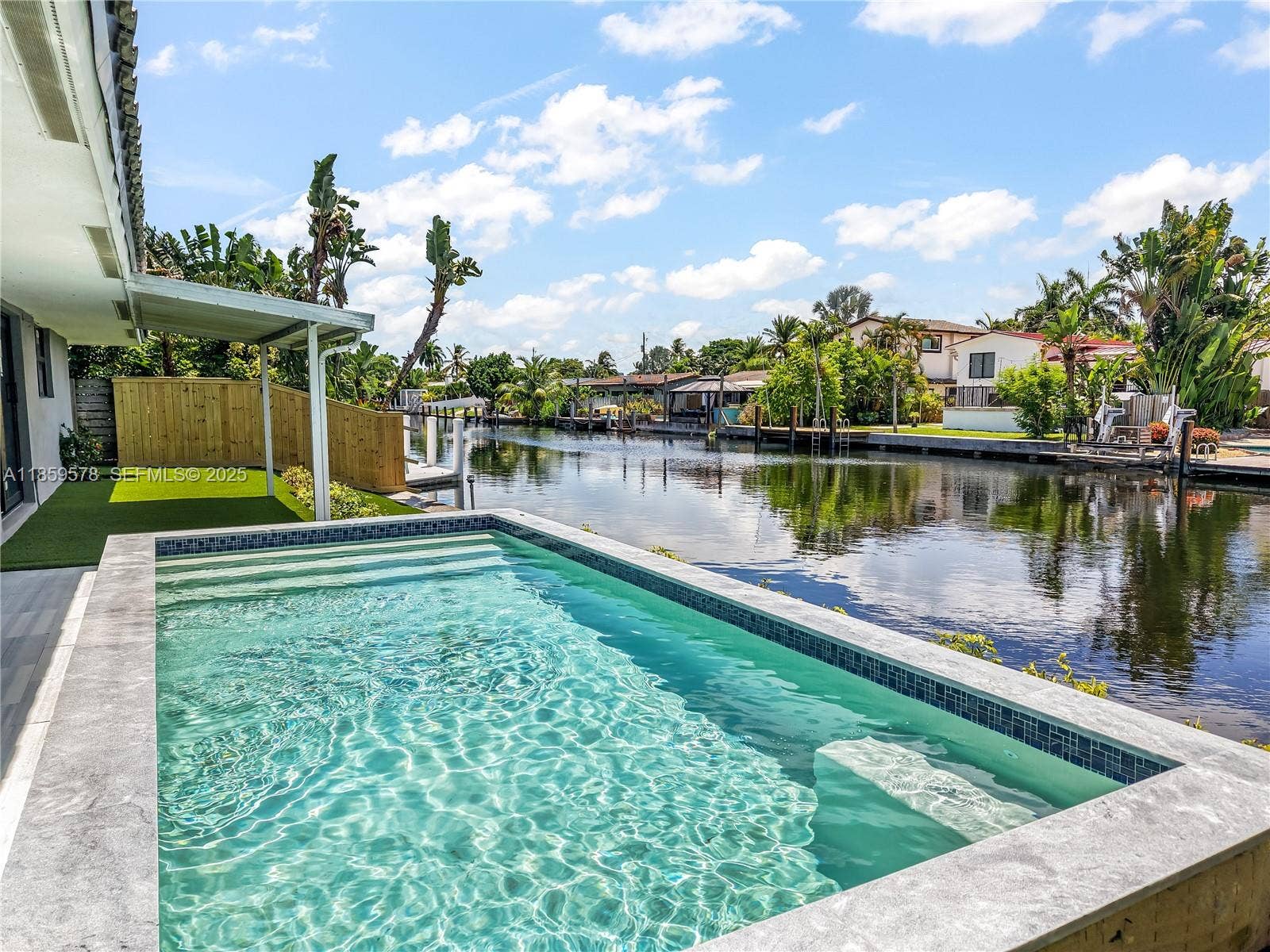 2417 NE 18th Avenue, Wilton Manors, FL 33305 Photo 32