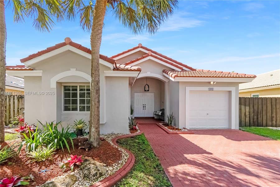 Property photo for 491 SW 203rd Avenue, Pembroke Pines, FL