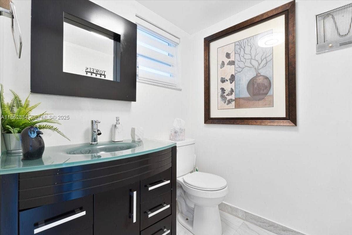 Guest Bathroom 1