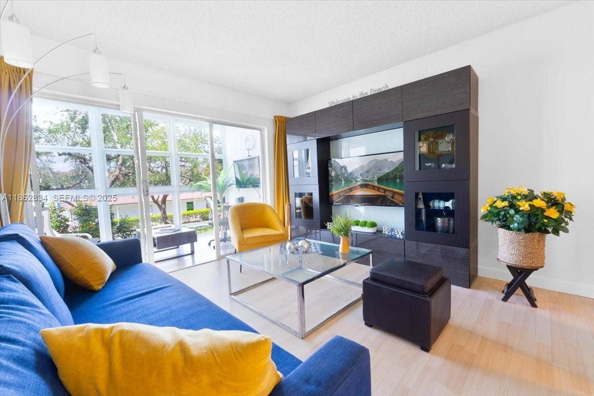 1501 S Ocean Boulevard, #227, Lauderdale By The Sea, FL 33062 Beautiful living area connected to Florida room to sit and relax with a morning coffee
