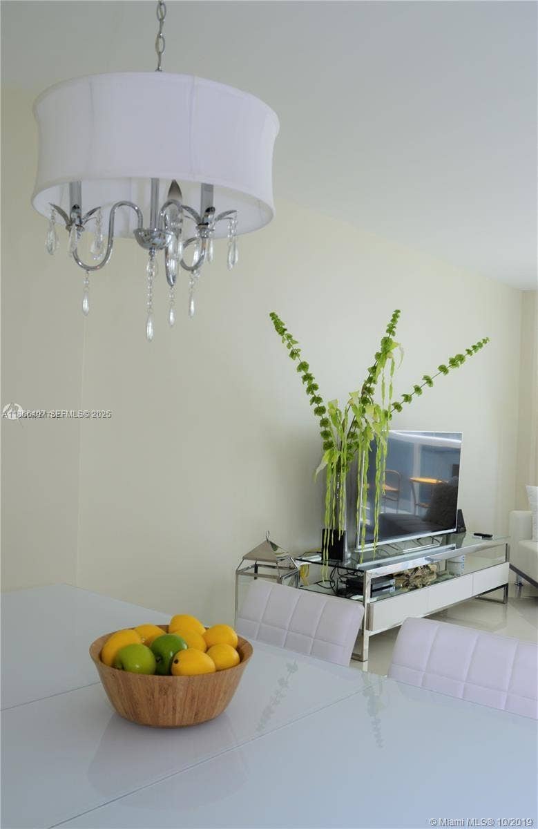 10275 Collins Avenue, #521, Bal Harbour, Bal Harbour, FL 33154 Photo 4