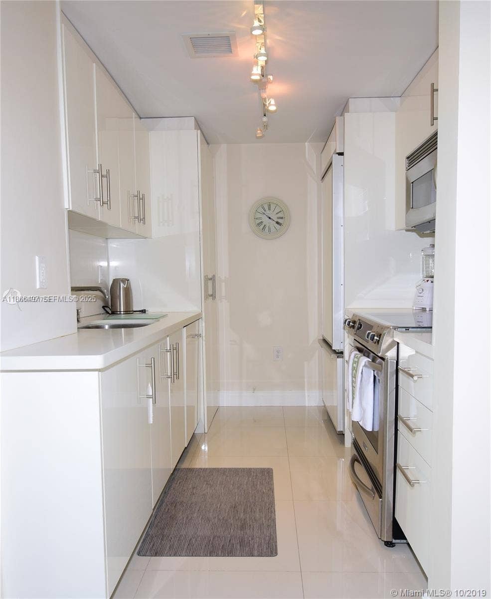10275 Collins Avenue, #521, Bal Harbour, Bal Harbour, FL 33154 Photo 14