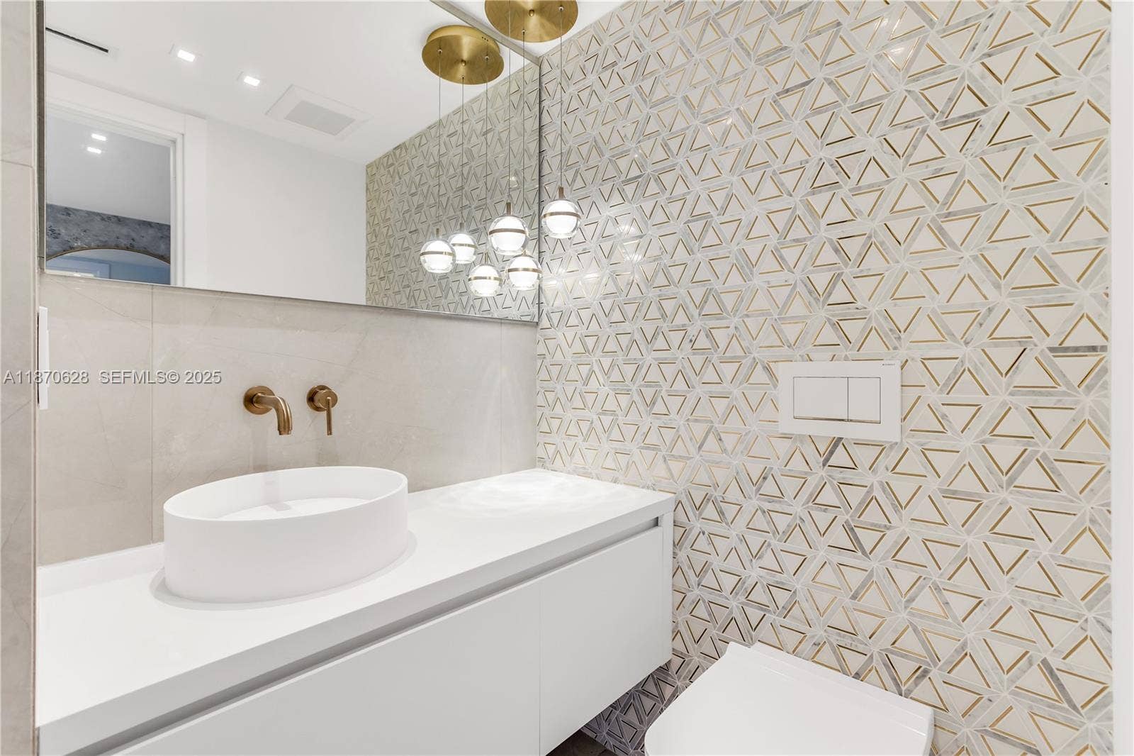 10155 Collins Avenue, #1605, Bal Harbour, FL 33154 Powder Room