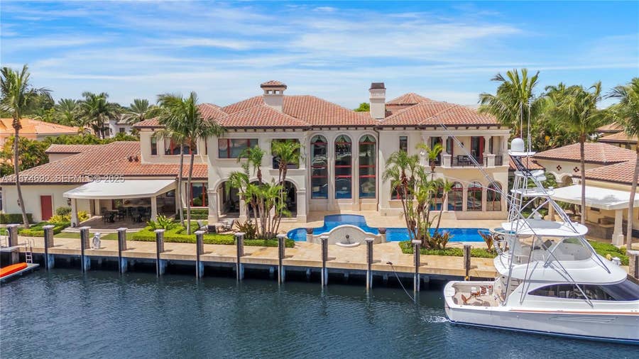 Property photo for 700 Osprey Point Circle, Boca Raton, FL