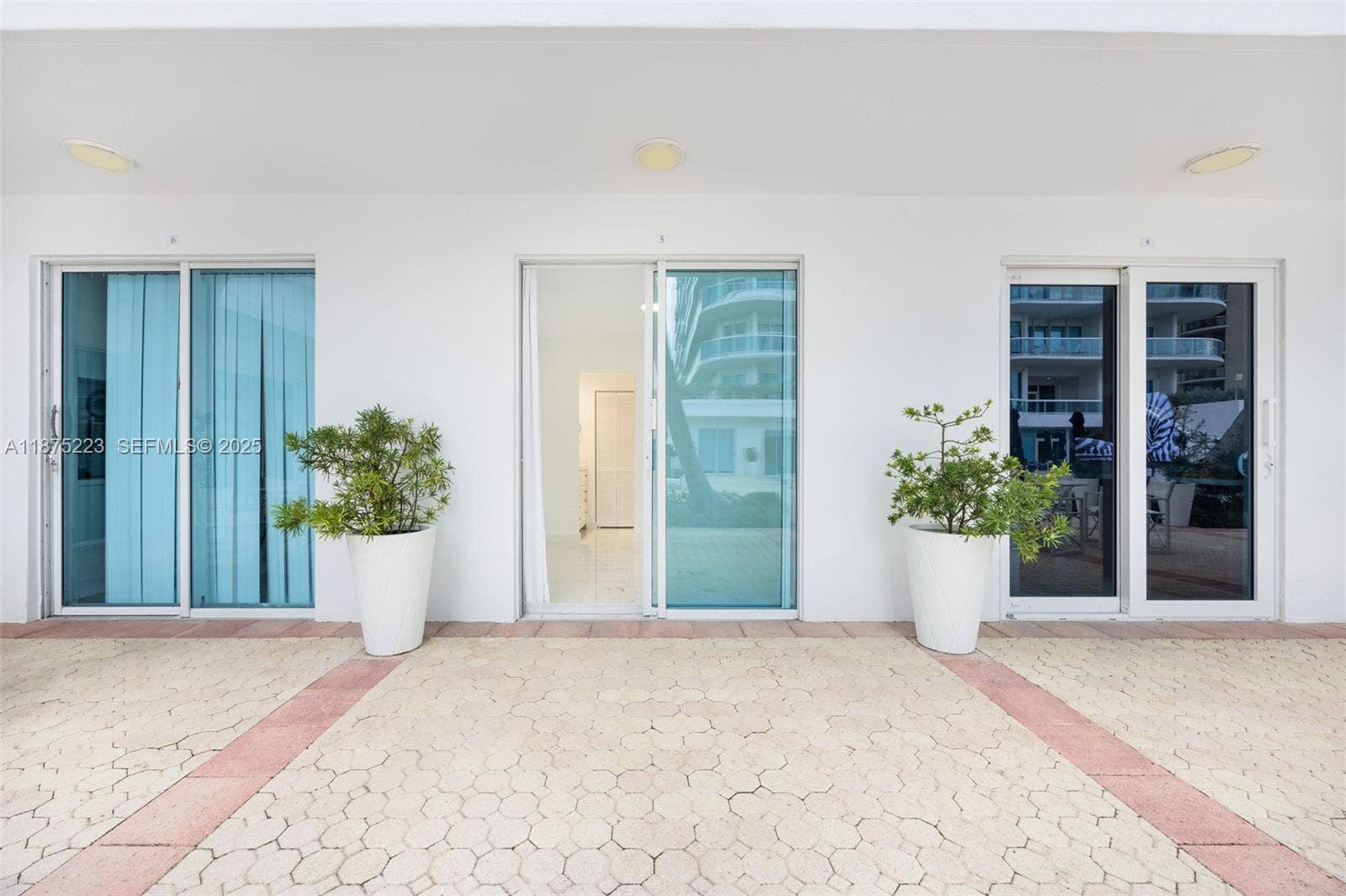 10101 Collins Avenue, #5F, Bal Harbour, FL 33154 Cabana