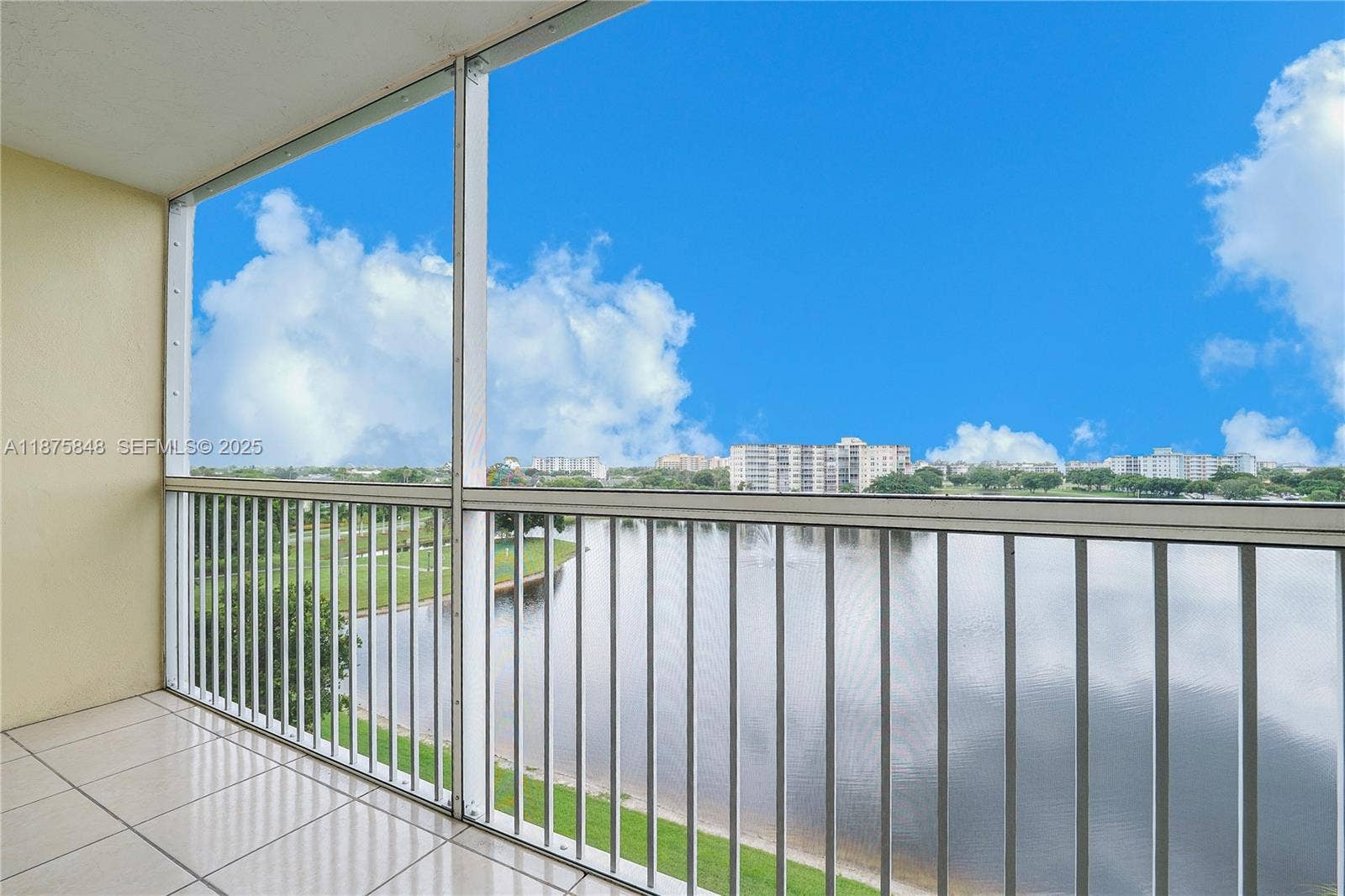 3091 N Course Drive, #707, Pompano Beach, FL 33069 Photo 3