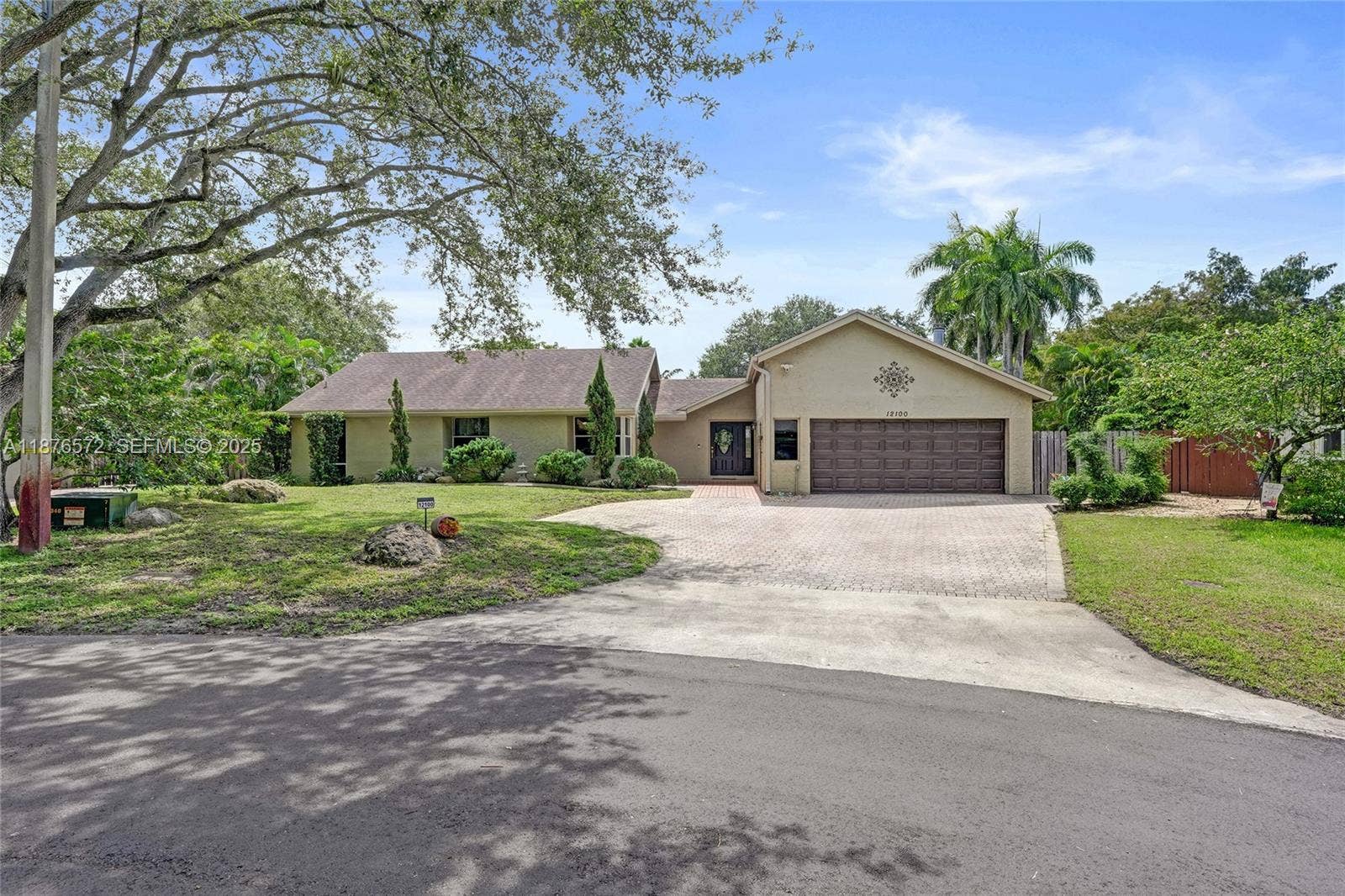 12100 Park Drive, Cooper City, FL 33026 Photo 2