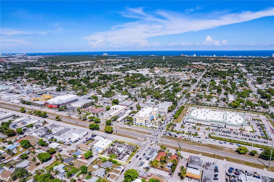 Property photo for 1708 N Dixie Highway, Hollywood, FL