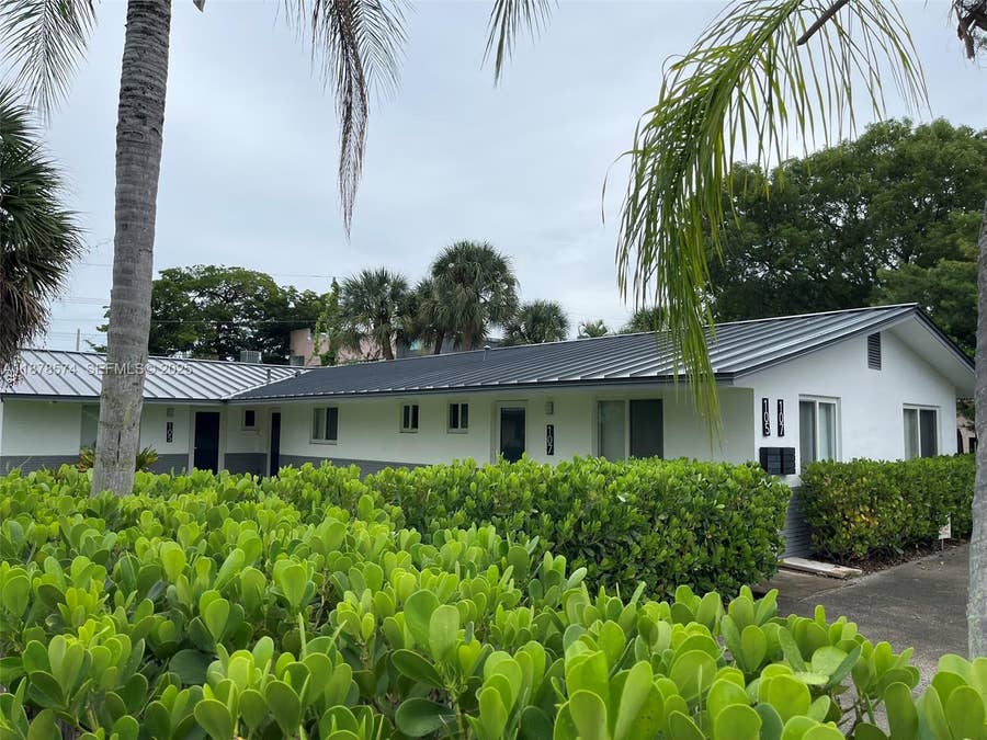 Property photo for 105 - 107 NE 30th   & 2 Court, #1, Wilton Manors, FL