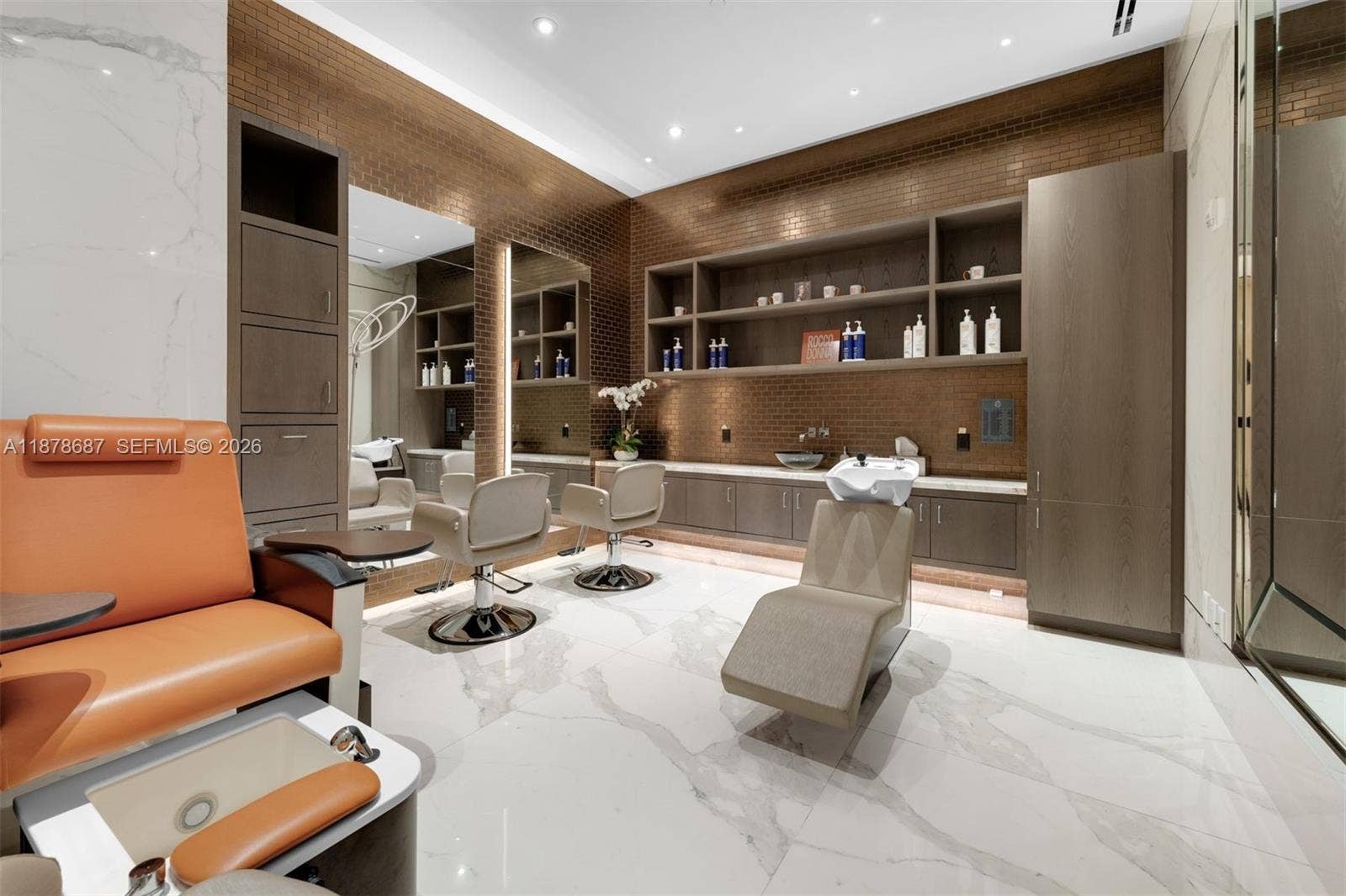 Salon