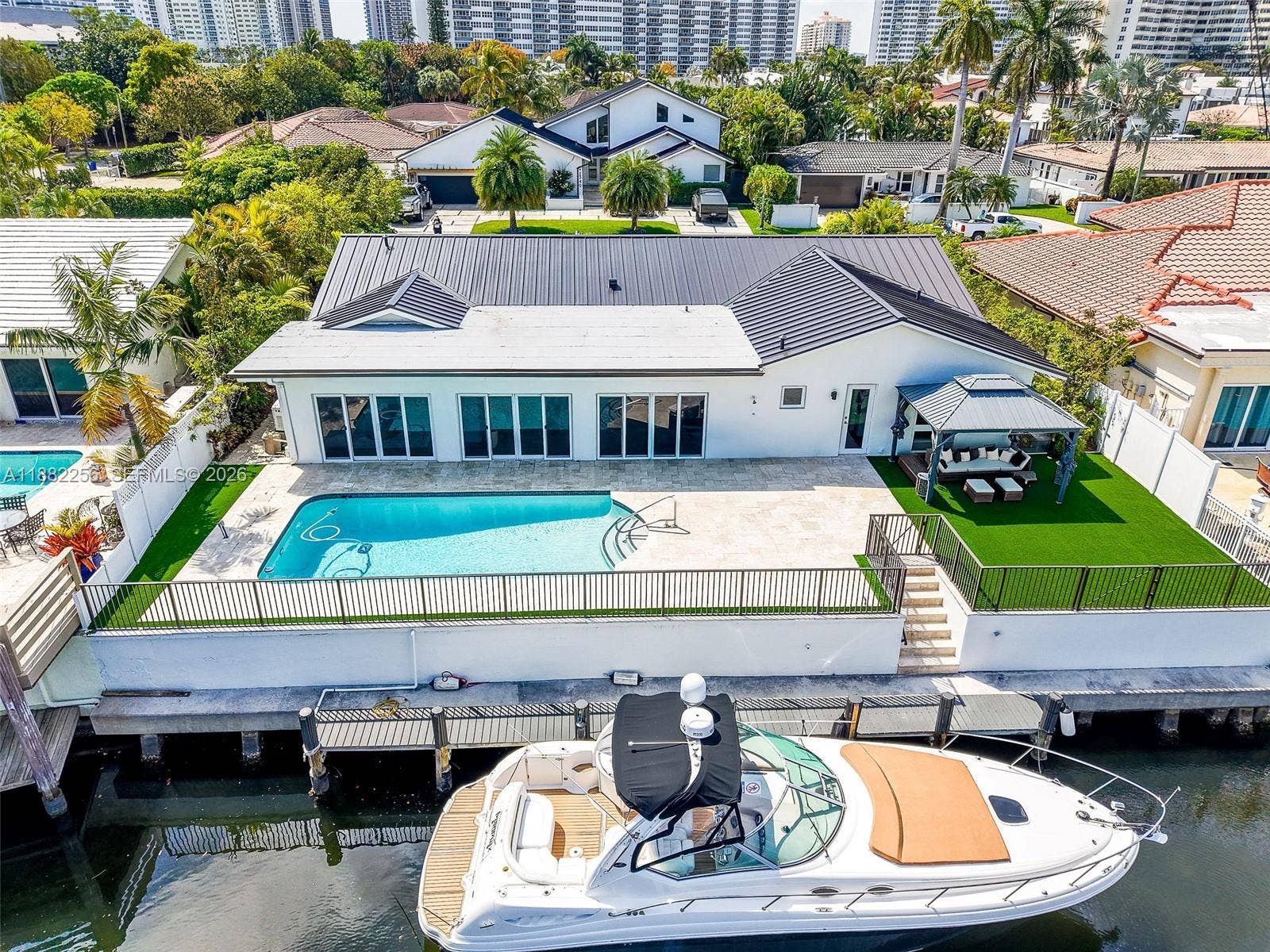 3341 NE 38th Street, Fort Lauderdale, FL 33308 Updated backyard/deck landscape
