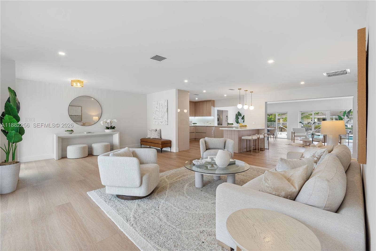 3341 NE 38th Street, Fort Lauderdale, FL 33308 Open living area. Entertainer dream!