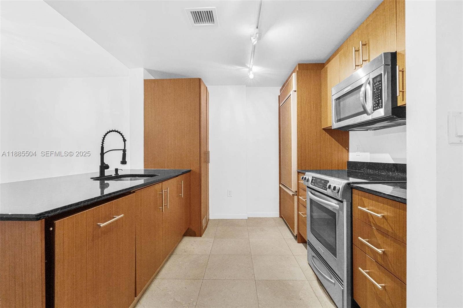 10275 Collins Avenue, #312, Bal Harbour, Bal Harbour, FL 33154 Photo 17