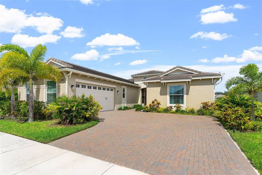 Property photo for 15901 Meadowlark Court, Westlake, FL