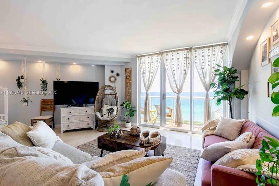 Property photo for 3901 S Ocean Drive, #14L, Hollywood, FL
