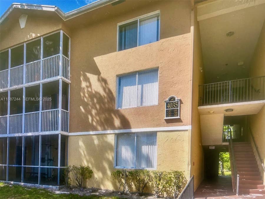 Property photo for Pompano Beach, FL
