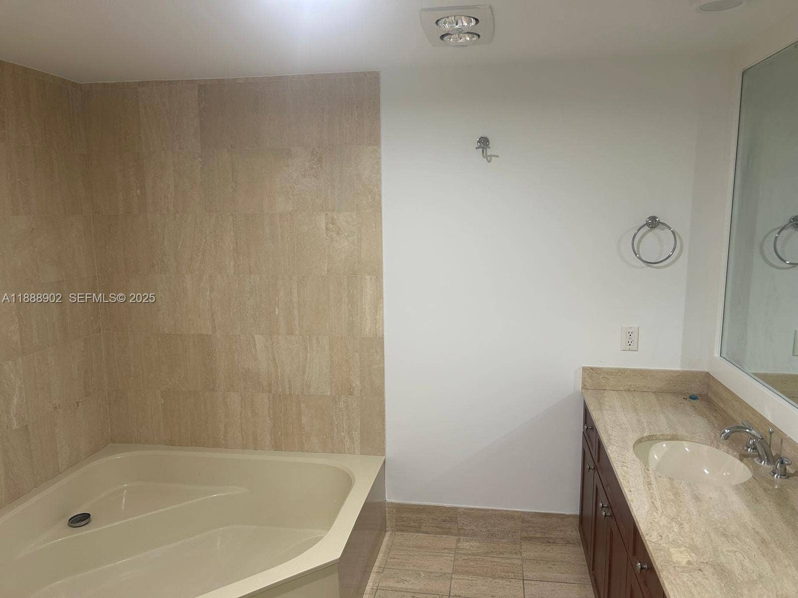 10175 Collins Avenue, #1104, Bal Harbour, Bal Harbour, FL 33154 Photo 12