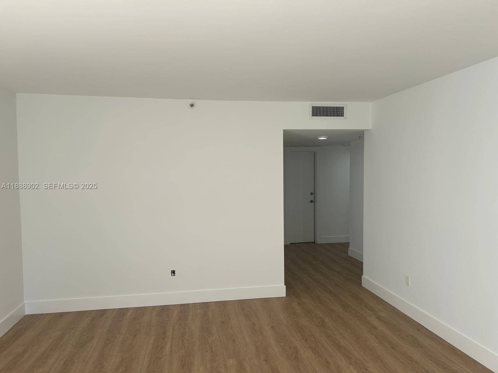 10175 Collins Avenue, #1104, Bal Harbour, Bal Harbour, FL 33154 Photo 11