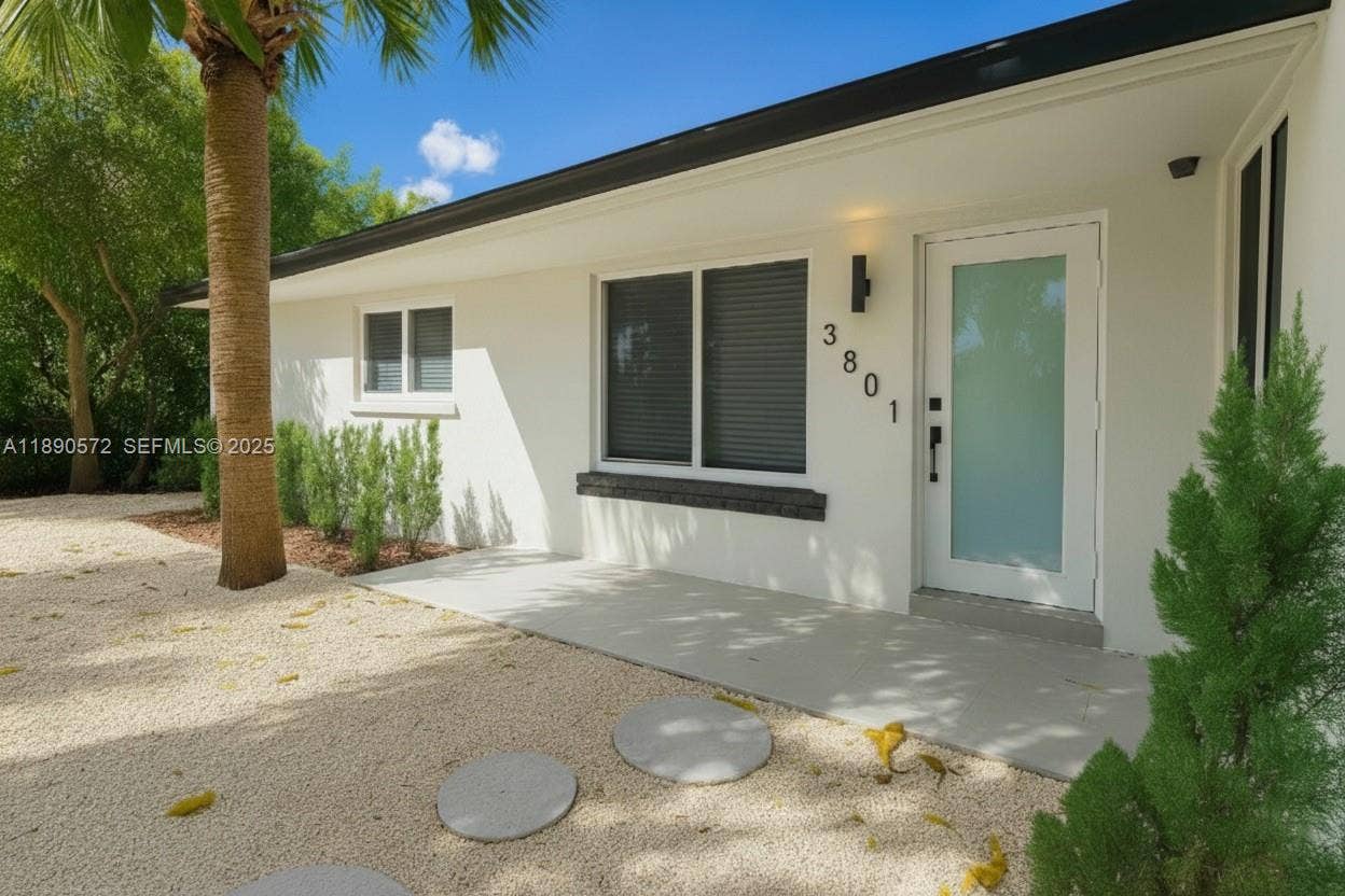 3801 NE 16th Terrace, Oakland Park, FL 33334 Photo 4
